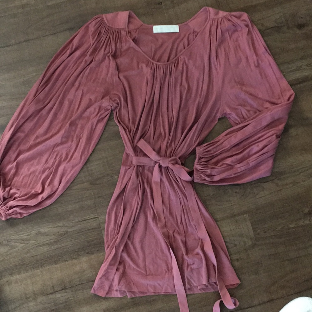 Long sleeve short dress